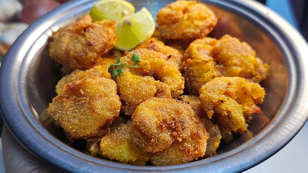 Prawns Rawa Fry Recipe | Crispy Maharashtrian Style Prawns Fry | Cook with Judy and Flo