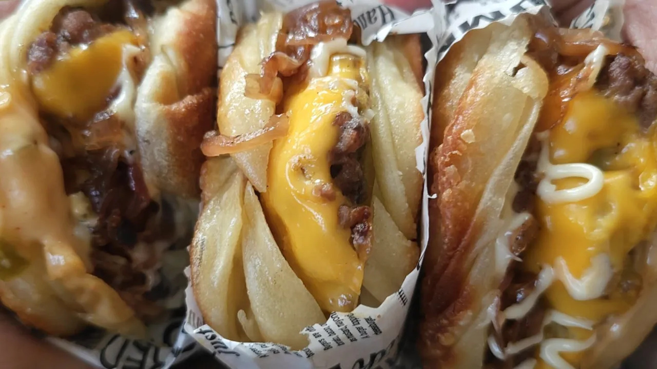 Dubai's Viral Paratha Burger | Paratha Burger | Cook with Judy and Flo