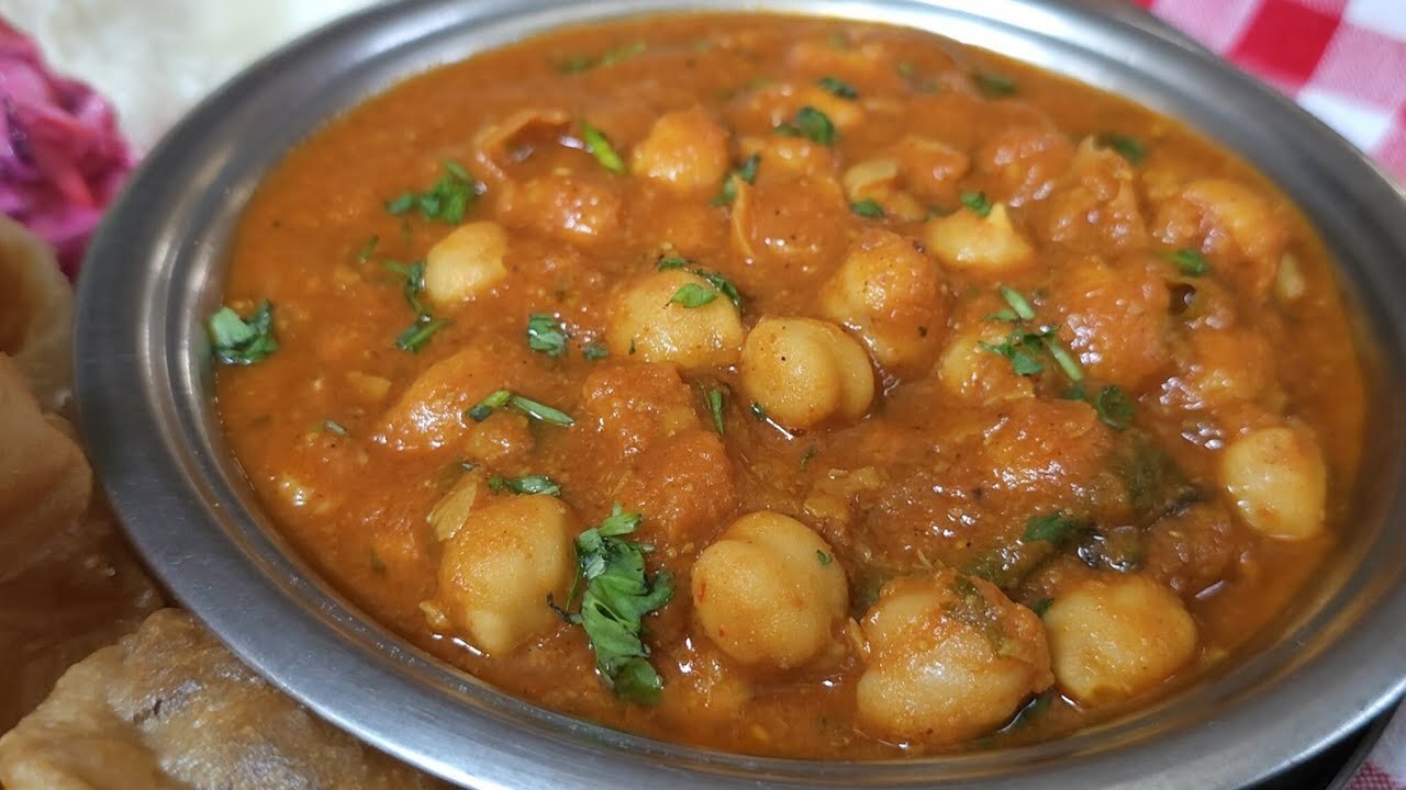 Easy Chana Masala Recipe | Flavorful Indian Chickpea Curry