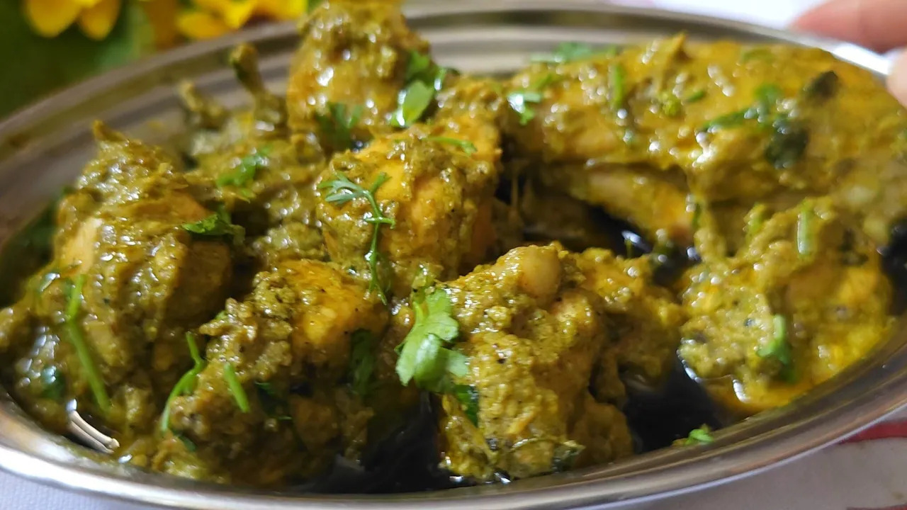 Lahori Green Chicken Recipe | Authentic Spicy Hari Chicken