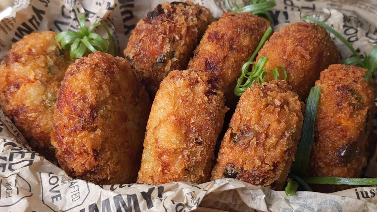 Crispy Chicken & Potato Croquettes Recipe | Easy Tea-Time Snack