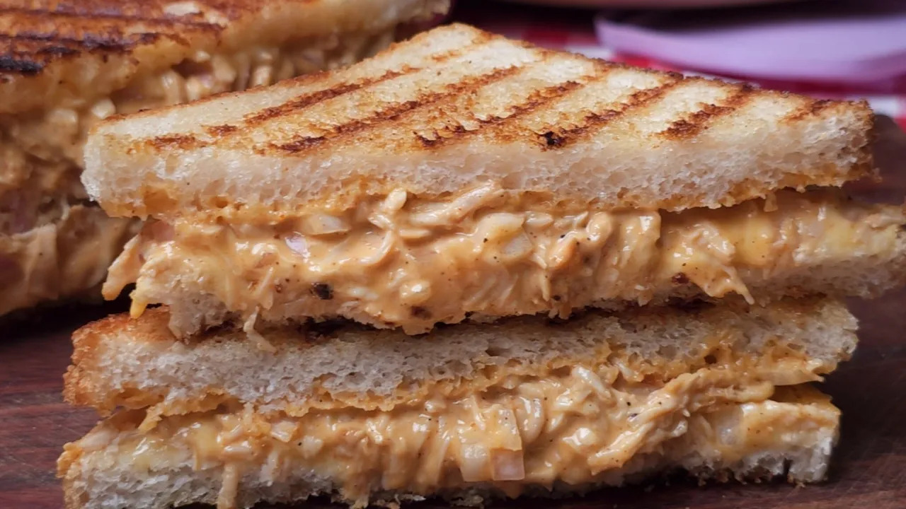 Chicken Melt Sandwich Recipe | Cheesy, Juicy & Crispy Chicken Sandwich
