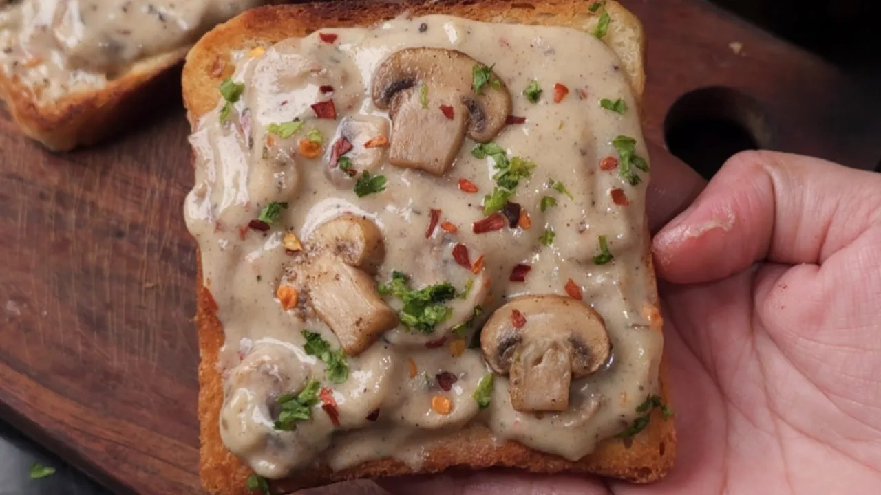 Mushroom Toast Recipe | Easy Cheesy Garlic Mushroom Toast for Breakfast & Snacks